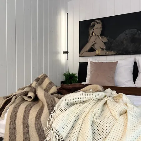 Garden - The Lotus *