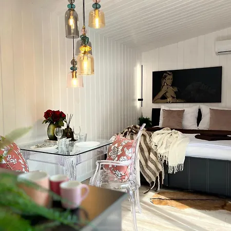 Garden - The Lotus بيت للعطل