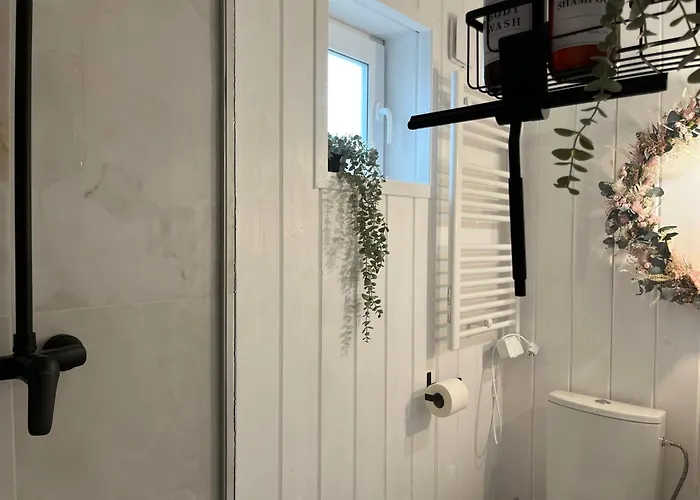 Garden - The Lotus בית נופש *