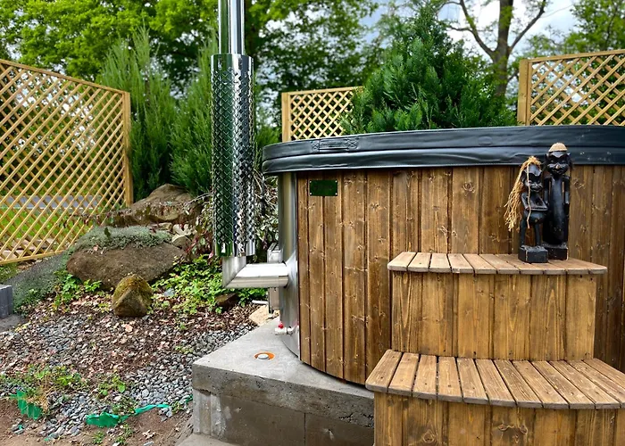 בית נופש Garden - The Lotus Drahobudice